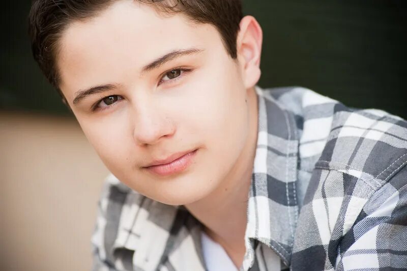 Николас элиа сверхъестественное. Николас элиа 2022. Николас элиа. Бен брейден сверхъестественное. Николас элиа 2022.