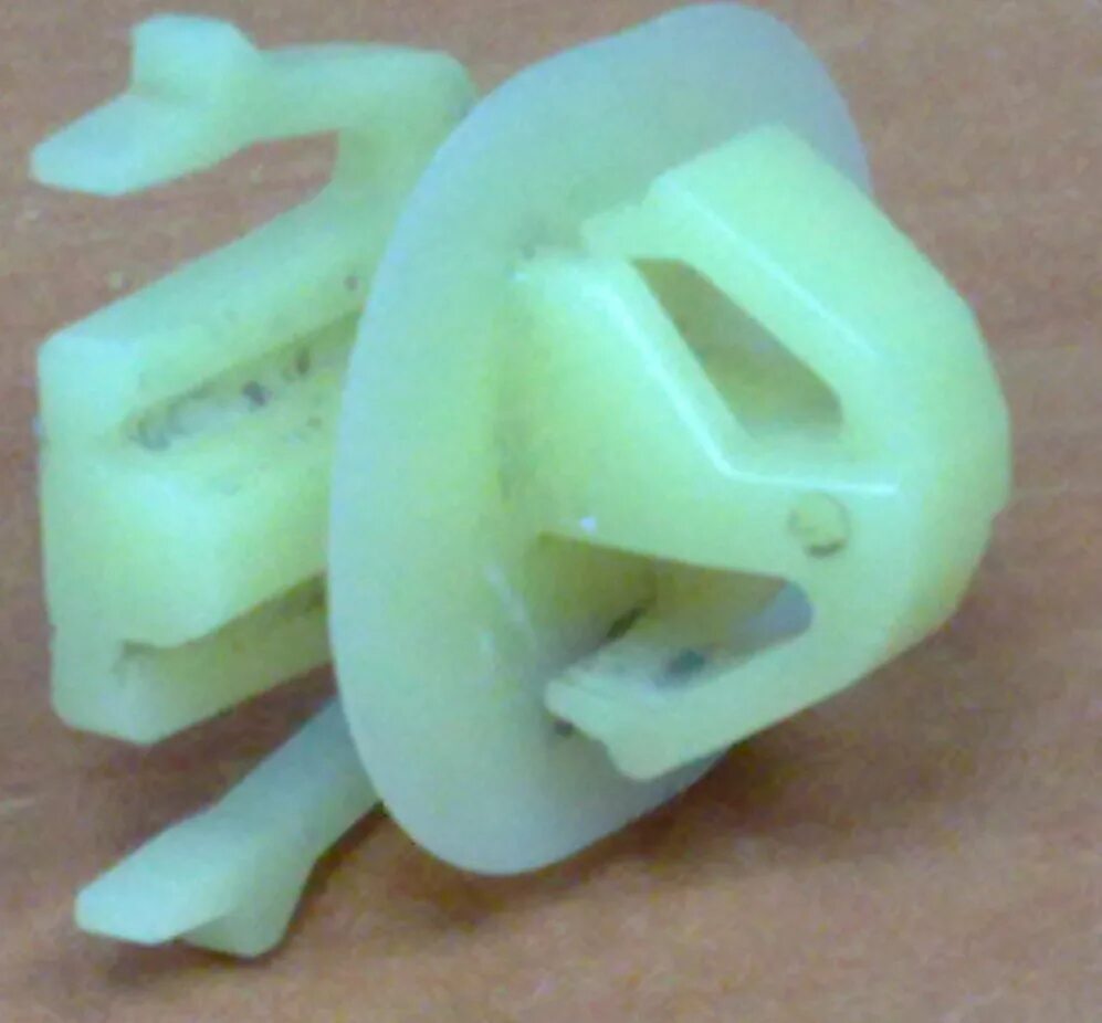 клипса двери ниссан х трейл т31