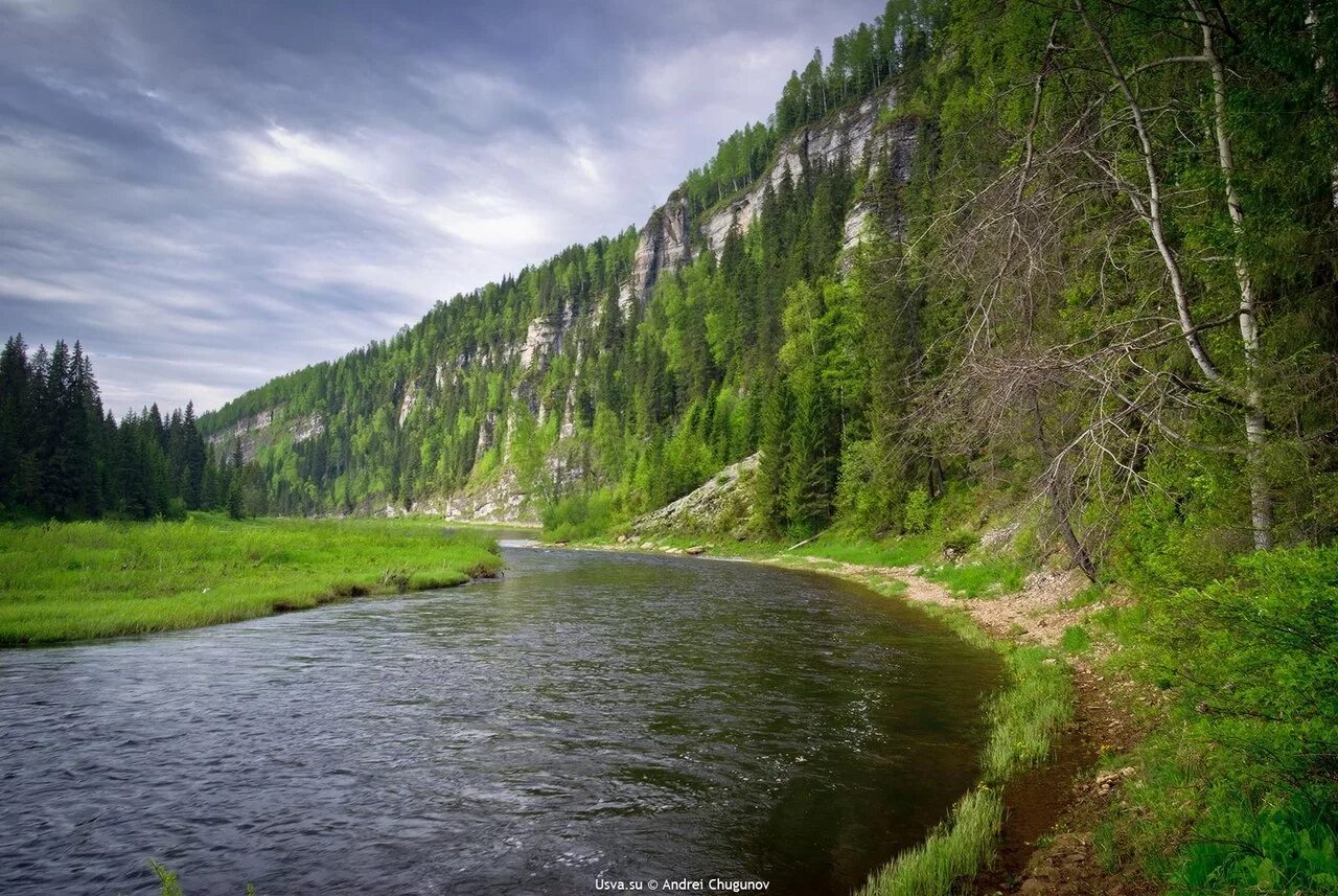 Какая природа в пермском крае. Река Усьва Пермский край. Урал река Усьва. Урал река Усьва. Усьвинские столбы. Усьвинские каменные столбы Пермский край.