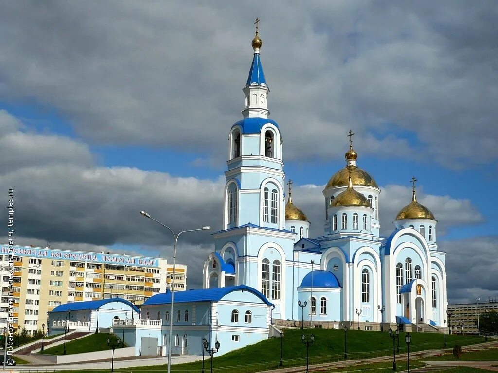 сколько храмов в саранске. сколько храмов в саранске. храм божией матери саранск. храм пресвятой богородицы саранск. кафедральный собор святого праведного воина феодора ушакова.