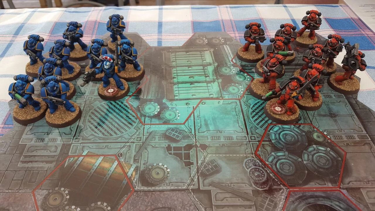 Настолка вархаммер 40000. Warhammer 40k настолка. Warhammer 40000 настолка. Warhammer 40k настолка. Настолка вархаммер 40000.