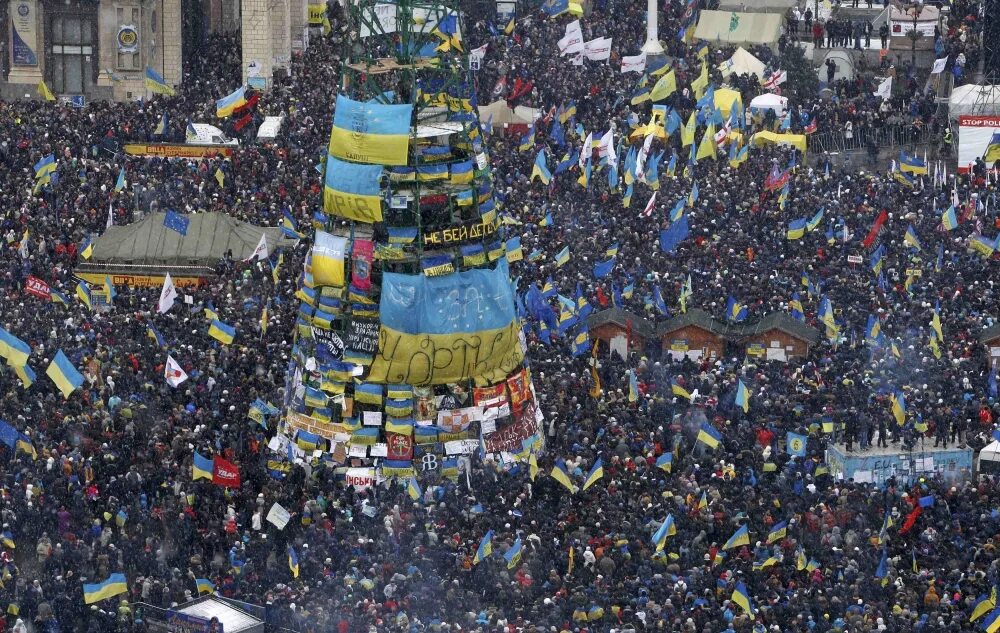 8 декабря 2013. Революція Гідності. День революции гидности на Украине. Марш гидности. Евромайдан фон для презентации.