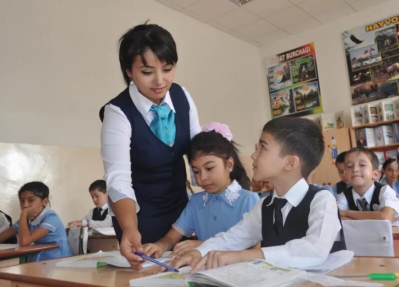 Малима ва талаба. День учителя в узбекистане. Малима ва талаба. Малима ва талаба. Мактаби 8.