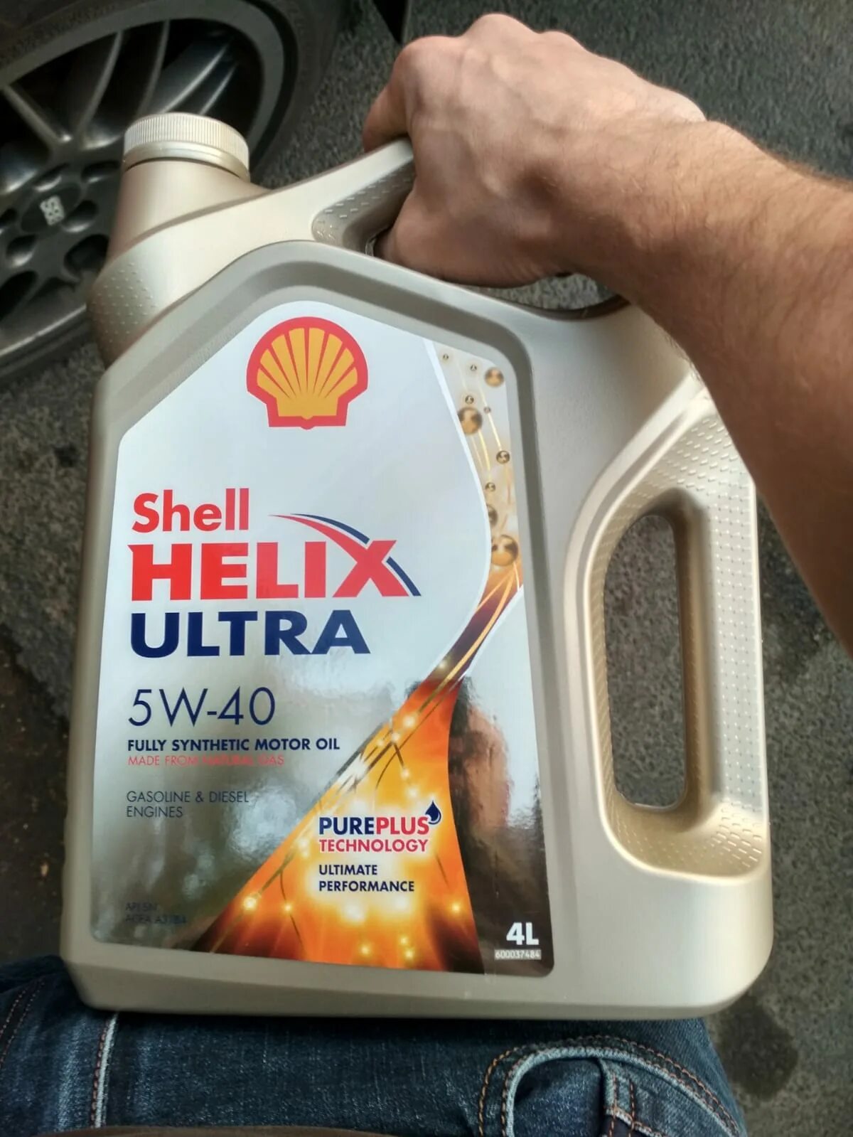 Масло шелл канистра. Новая канистра Шелл Хеликс ультра 5w40. Shell Helix Ultra 5w30 канистра. Шелл Хеликс ультра 5w30 а5/в5. Shell Helix Ultra 5w40 серая канистра.