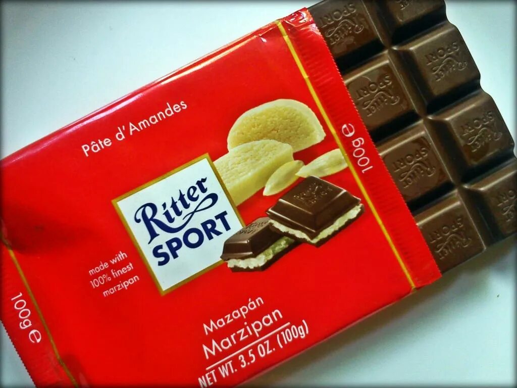 Спорт с марципаном. Риттер спорт с марципаном. Ritter Sport шоколад марципан. Шоколад Риттер спорт «марципан» темный шоколад. Шоколад Ritter Sport "марципан" темный.