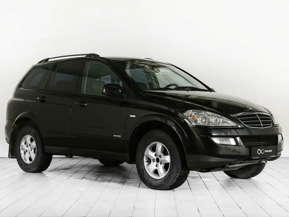 Автомобиль санг йонг кайрон. Машина ssangyong kyron. ssangyong kyron джип. ссанг йонг kyron черныйэ. ssangyong kyron 1 дорестайлинг.