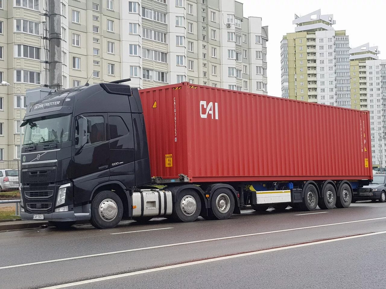 Перевозка грузов 20 тонн. Вольво контейнеровоз 20. Скания седельный контейнеровоз. Даф 105 контейнеровоз. DAF XF 105 контейнеровоз.