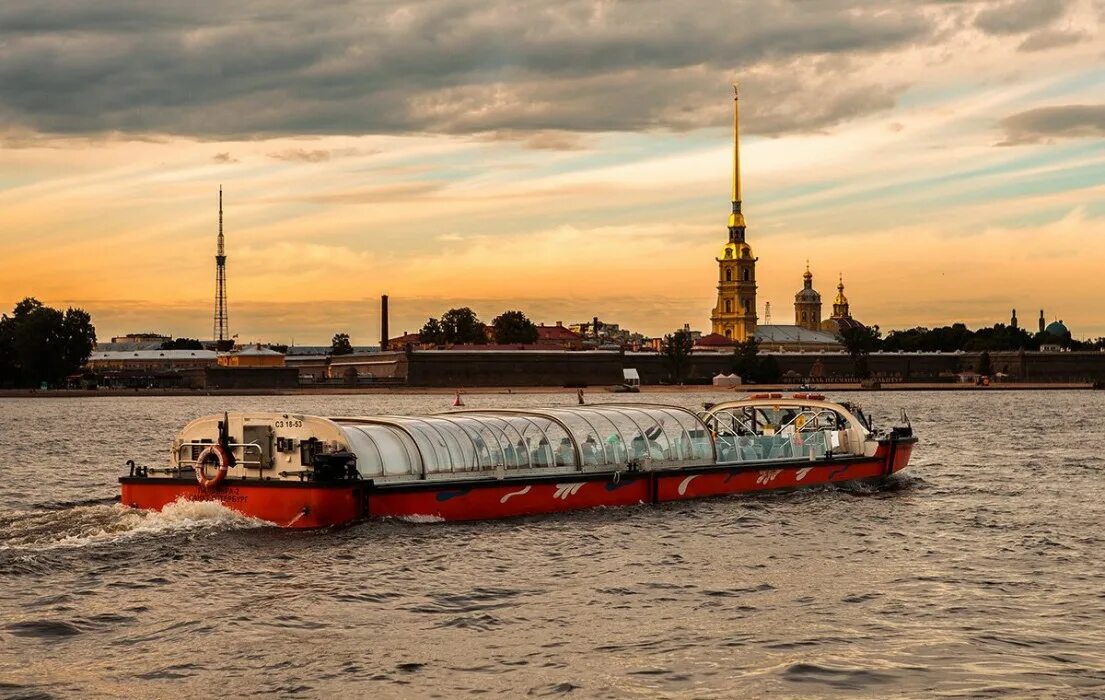 Прогулка на теплоходе по неве. Речные прогулки по неве в санкт-петербурге. теплоход на неве питер. теплоход северная венеция санкт-петербург. теплоходная прогулка по рекам и каналам санкт-петербурга.