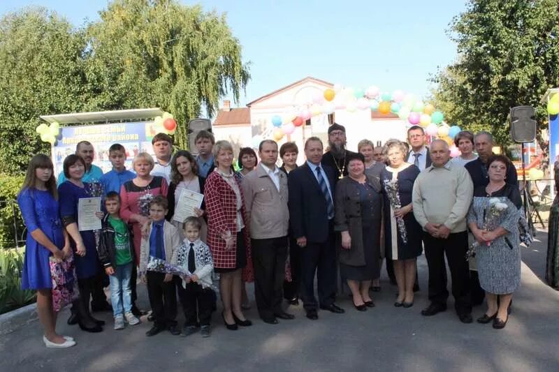 Погода ольшанка аркадакский район саратовская область. Село Ольшанка Аркадакский район. Ольшанка школа Аркадакский район. Аркадак Саратовская область. Село Алексеевка Аркадакский район.