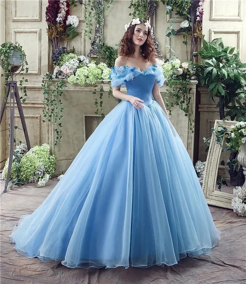 Голубое свадебное платье пышное. Принцесса в голубом платье. Princess blue 29. Princess blue 29. Платье дисней голубой.