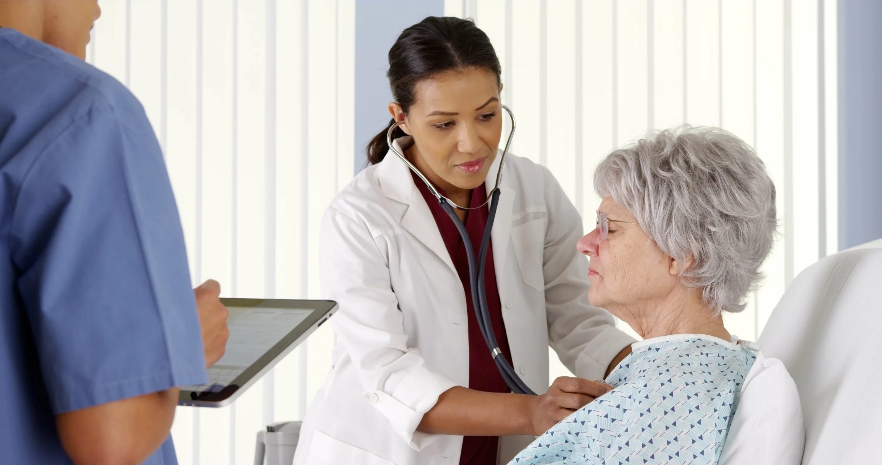 The patient had the disease. Эндокринолог фон. Пациент в стационаре. The patient had the disease. Пожилые люди с белокровием.