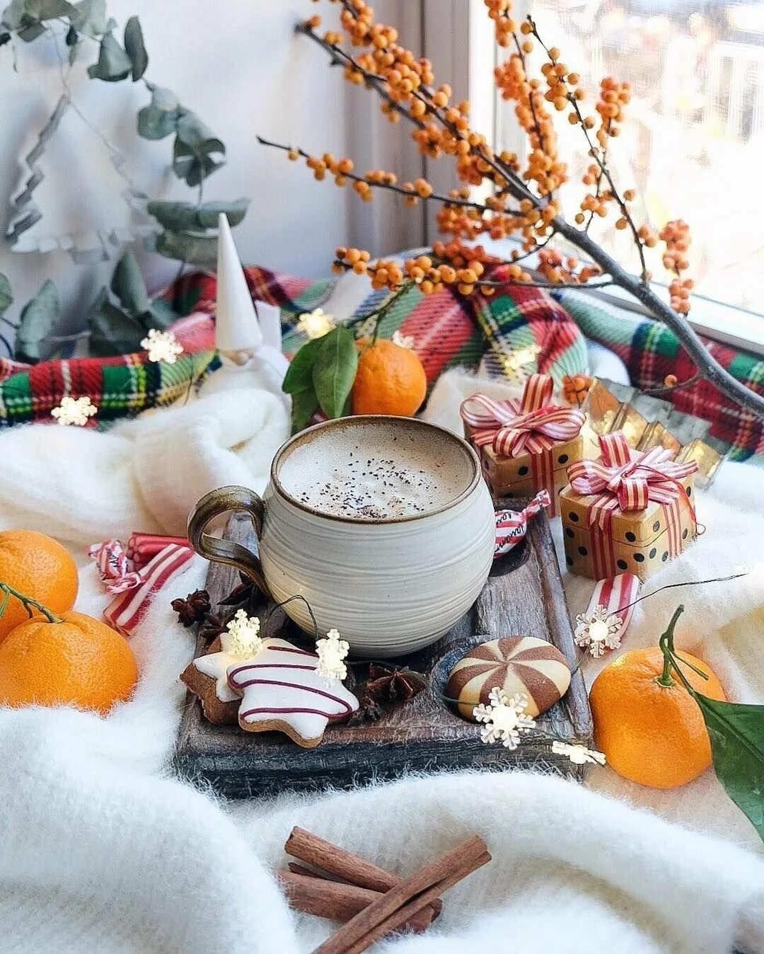 Зимнее настроение. Чай зимний. Новогоднее утро. Доброе Рождественское утро. Новый год будет добрым