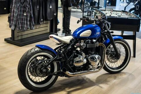 Triumph bobber