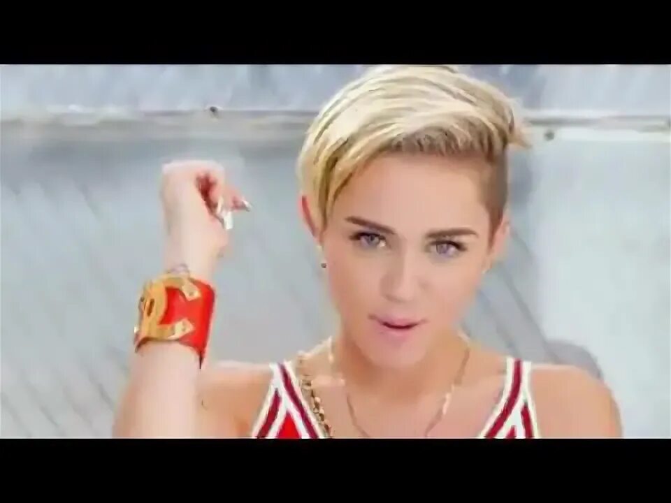 23 feat miley. Miley cyrus 23. Майли сайрус фото скандал. Майли сайрус 23 клип. Mike will made it 23 miley cyrus.