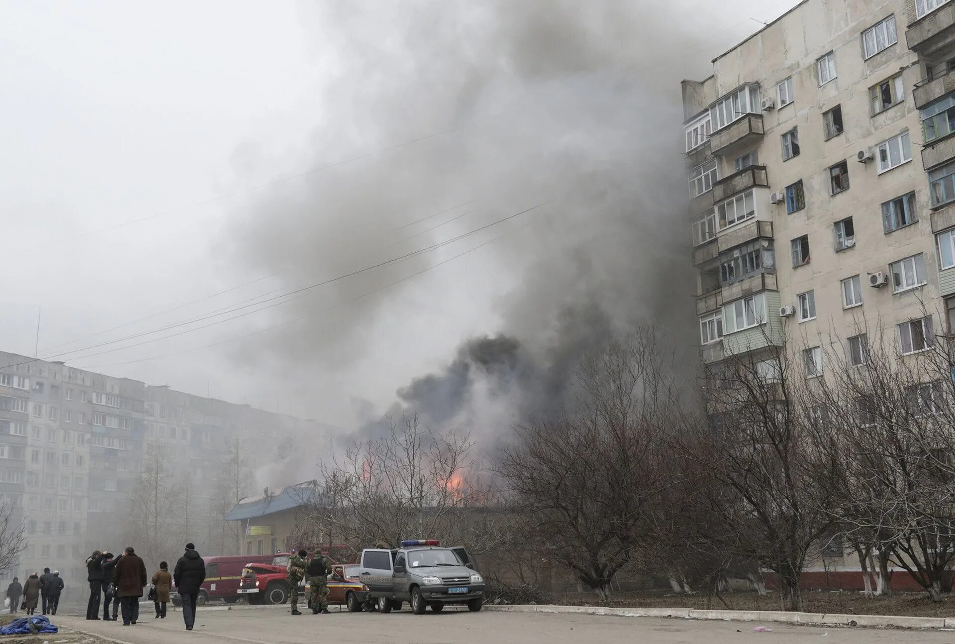 Мариуполь сегодня сколько. 24 Января 2015 обстрел Мариуполя. Обстрел микрорайона Восточный в Мариуполе 24 января 2015 года. Мариуполь после обстрела 24.01.2015.