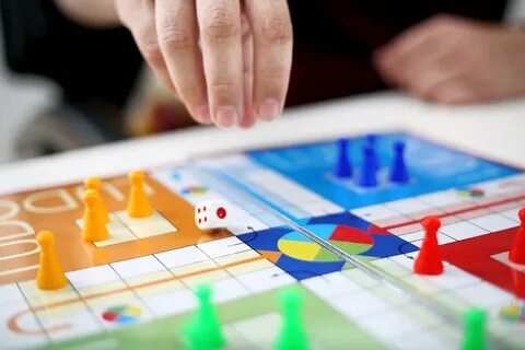 Игра руки на стол