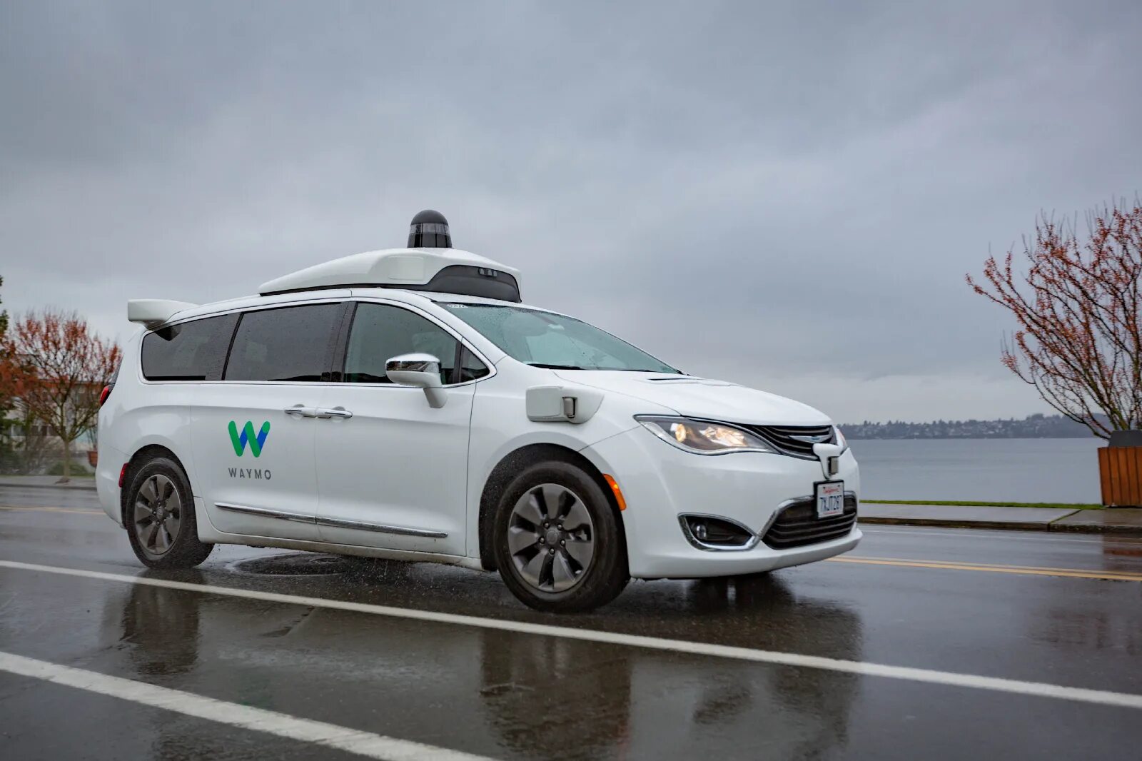 Unmanned vehicles. Waymo беспилотник. Беспилотник Chrysler Pacifica. Беспелотны йавтомобиль. Без пилотный автомобиль.