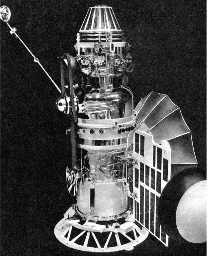 Первые космические зонды. Зонд-1 автоматическая межпланетная станция. Зонд-2 автоматическая межпланетная станция. Зонд-3 автоматическая межпланетная станция. АМС зонд - 3.