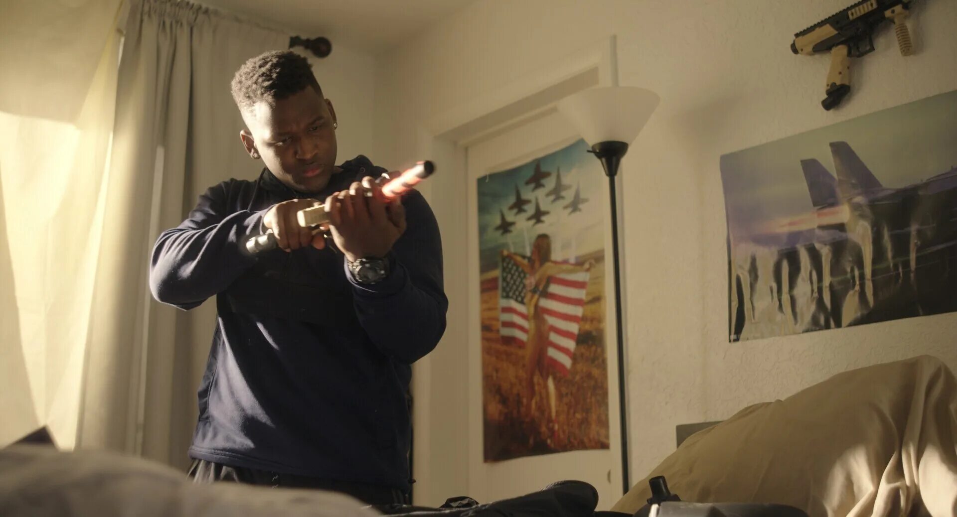 опасный урок 2022. опасный урок 2022. опасный урок 2022 постеры. опасный урок фильм 2022. брайан крэнстон 2022.