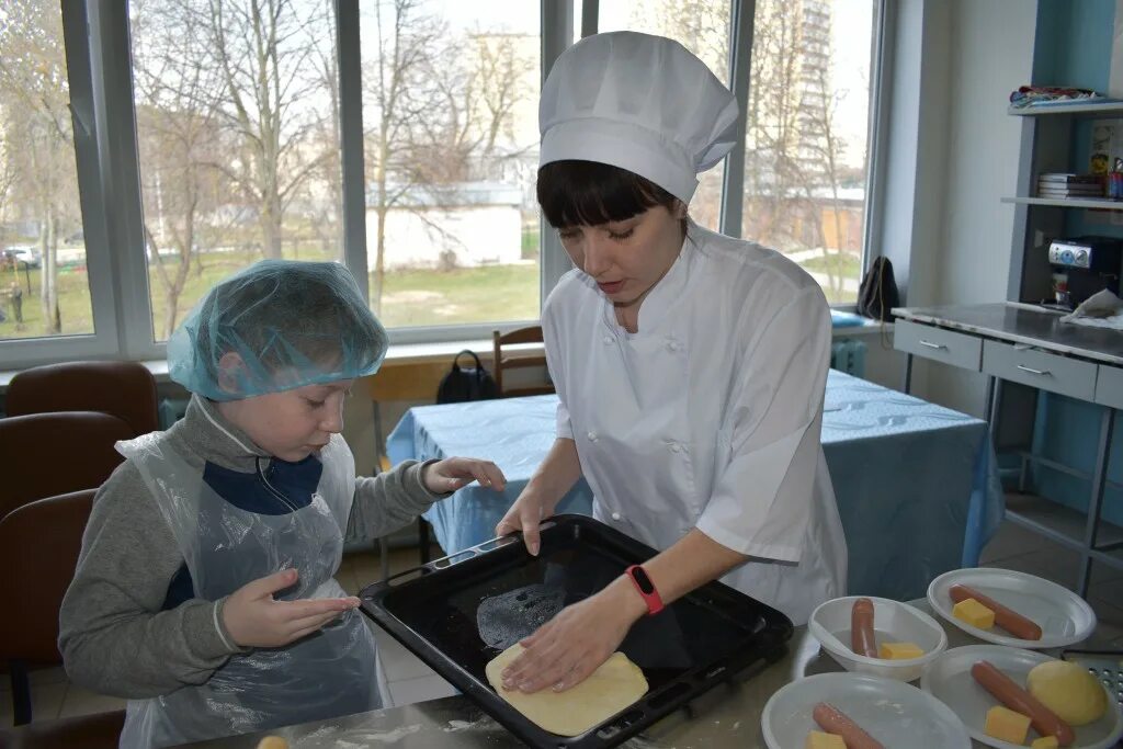 Воскресенский колледж сп3. Повар worldskills. Воскресенском повара. Конкурс лучший повар школьной столовой. Мгупп 2022.