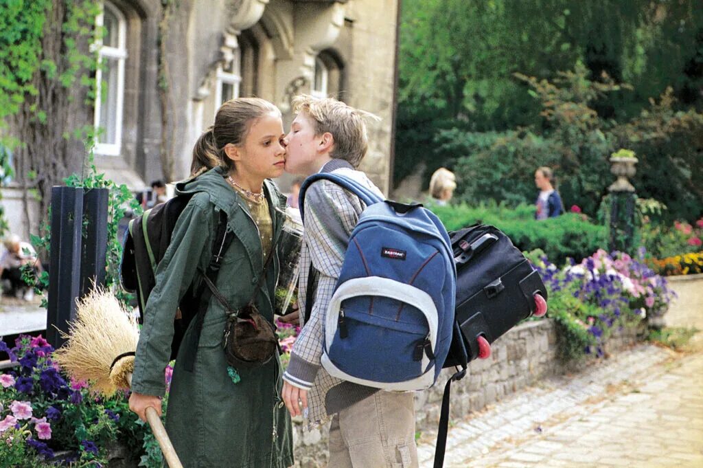 би би маленькая волшебница и тайна сов. би би маленькая волшебница и тайна ночных птиц фильм 2004. биби маленькая волшебница и тайна ночных птиц фильм. маленькая волшебница и тайна ночных птиц. маленькая волшебница и тайна ночных птиц.