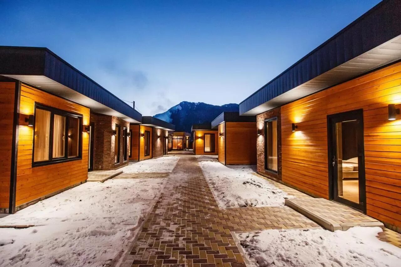 Трекинг архыз. Работа в архызе с проживанием. Работа в архызе с проживанием. Работа в архызе с проживанием. Архыз туристы.