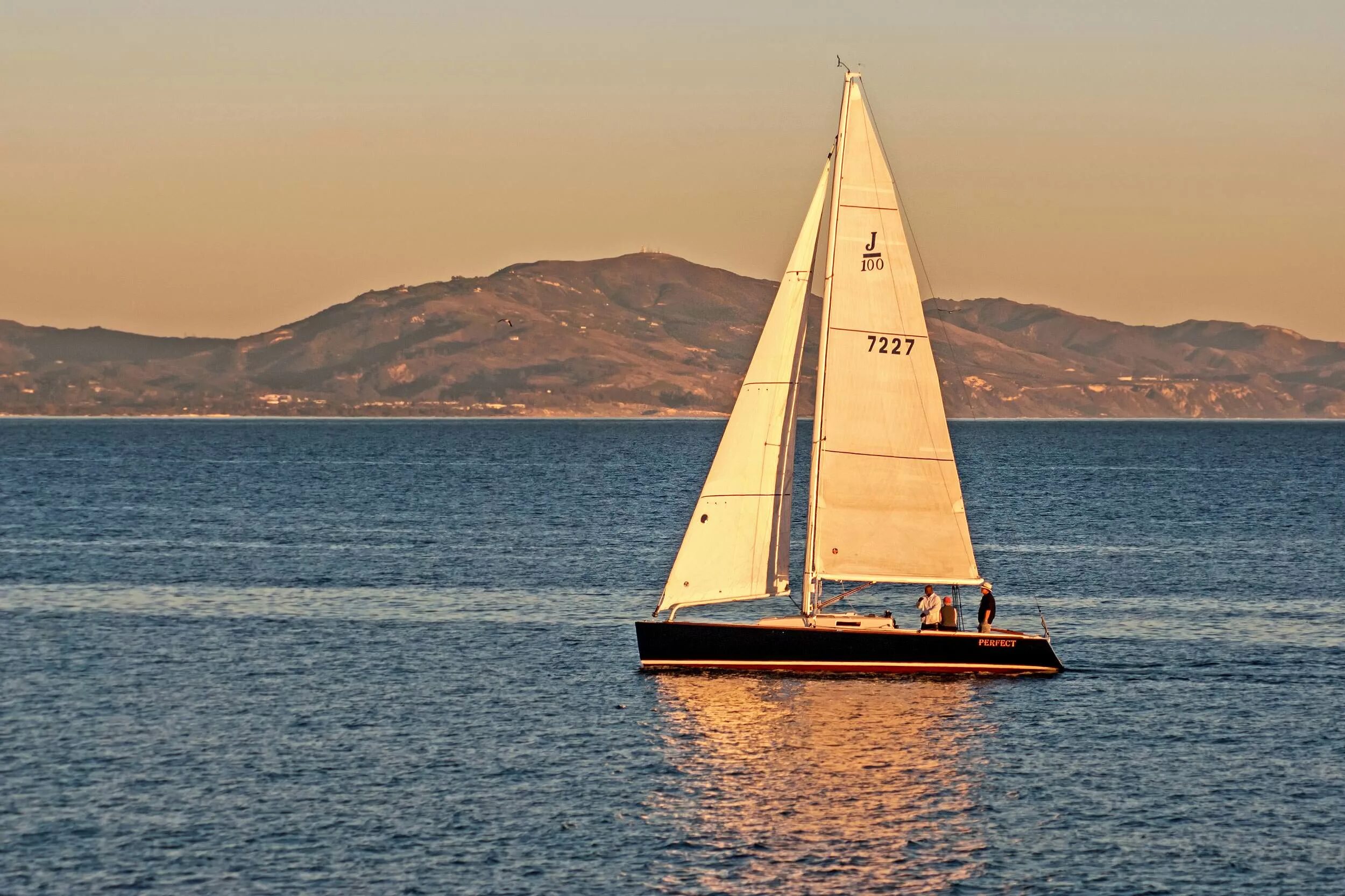 In our sailing boat перевод
