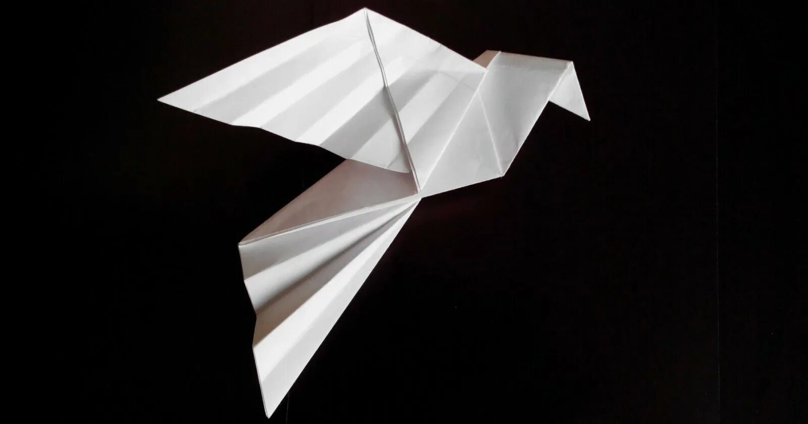 Счастье оригами. Оригами. Бумажная птица оригами. Оригами голубь. Оригами космос.
