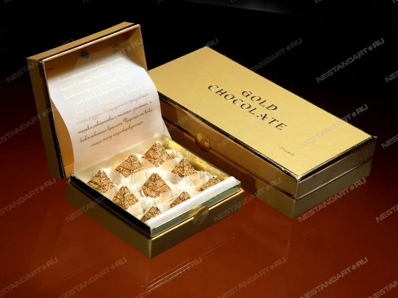 Дорогие конфеты купить. Дорогие конфеты. Золотая коробка конфет. Коробка для конфет золото. Шоколадные конфеты с золотом.