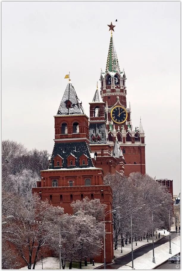 Спасская башня Кремля. Успенская башня Московского Кремля. Московский Кремль крепость. Московский Кремль Moscow Kremlin.