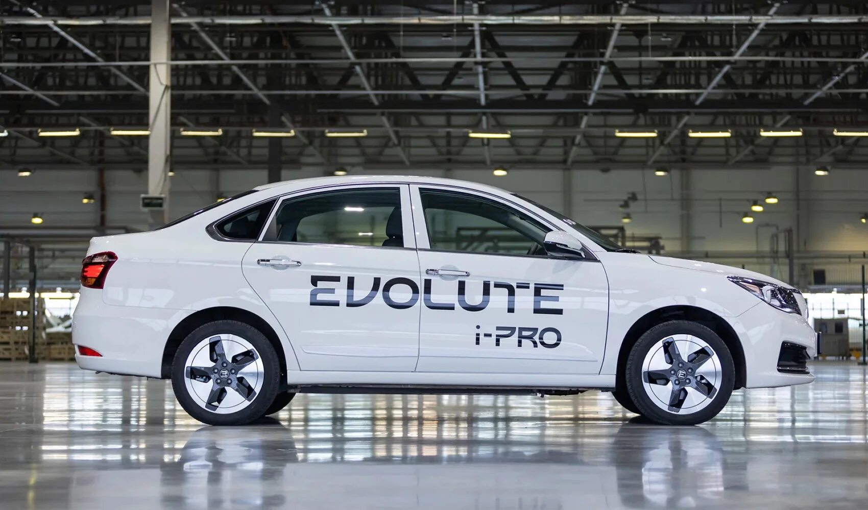 Dongfeng aeolus e70. Электротакси evolute. Evolute электромобиль кроссовер. Evolute i-pro электромобиль. Автомобиль evolute.