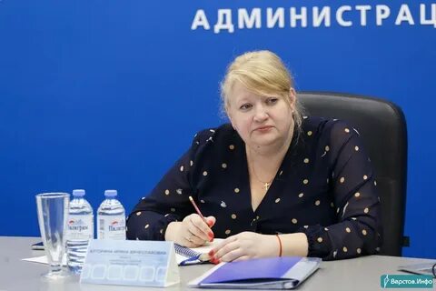 Буторина министр социальных отношений