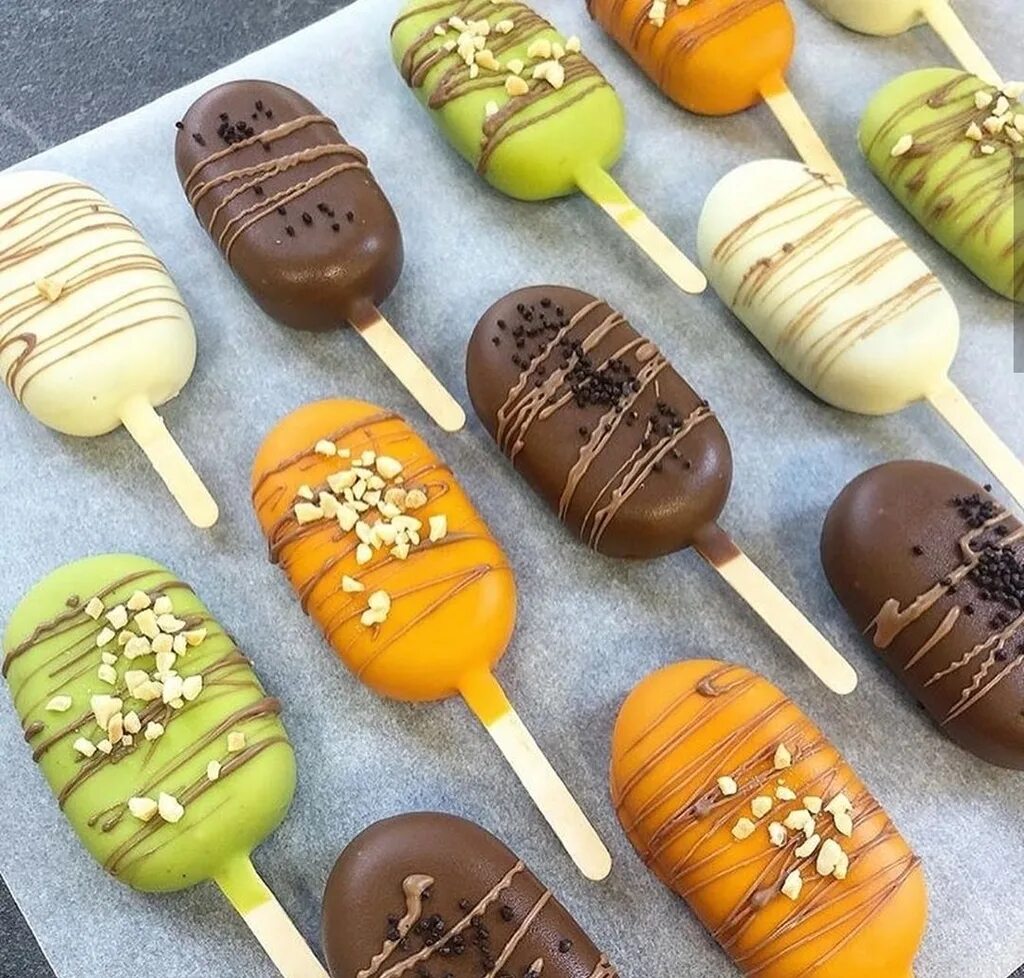 кейк попсы мини эскимо. муссовое пирожное эскимо на палочке. муссовые пирожные эскимо. рецепт эскимо на палочке. муссовые пирожные эскимо.