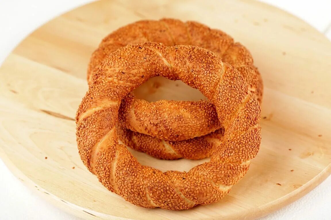 Хлеб кольцо. Хлебобулочное кольцо. Кольцом хлебобулочное изделие. Колечко хлебобулочное. Хлеб колечко.