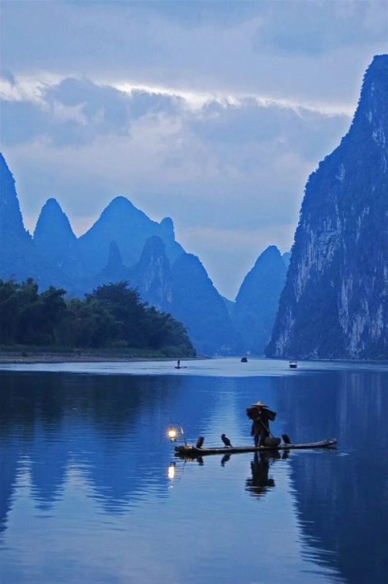 Китай страстно. Озеро Гуйлинь. Blue Cat Guilin. Guilin China презерватив Самарканде.