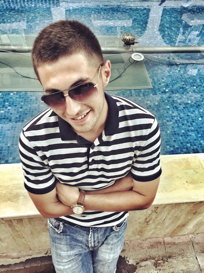 Город глазов артём котьев. Куприч артем глазов. Фотография майк глазовский. Город глазов артём. Артемов глазов.