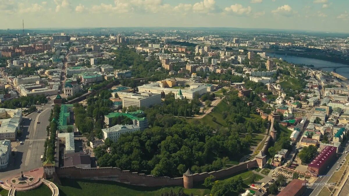 Прогноз городе нижний новгород. Нагорная часть Нижнего Новгорода. Нижний Новгород с высоты птичьего полета. Нижний Новгород Заречная часть города. Нижегородский Кремль сверху.