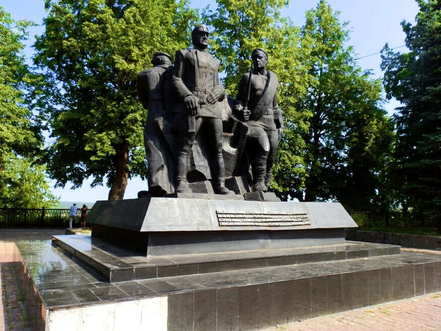 Прогулки по перми. Памятники пермского края. Памятники истории культуры перми. Достопримечательности перми татищев. Исторический памятник перми.