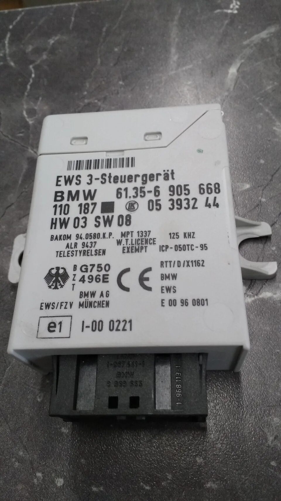 Где находится блок ews. Ews modul bmw 525 1997г. ews3 e39. блок ews. блок ews bmw 525 1997г.