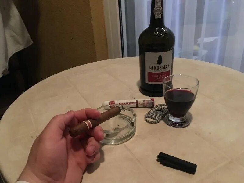 Как пить портвейн. Как пить портвейн