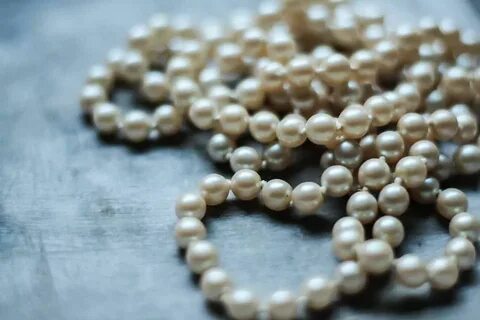 Natural pearl