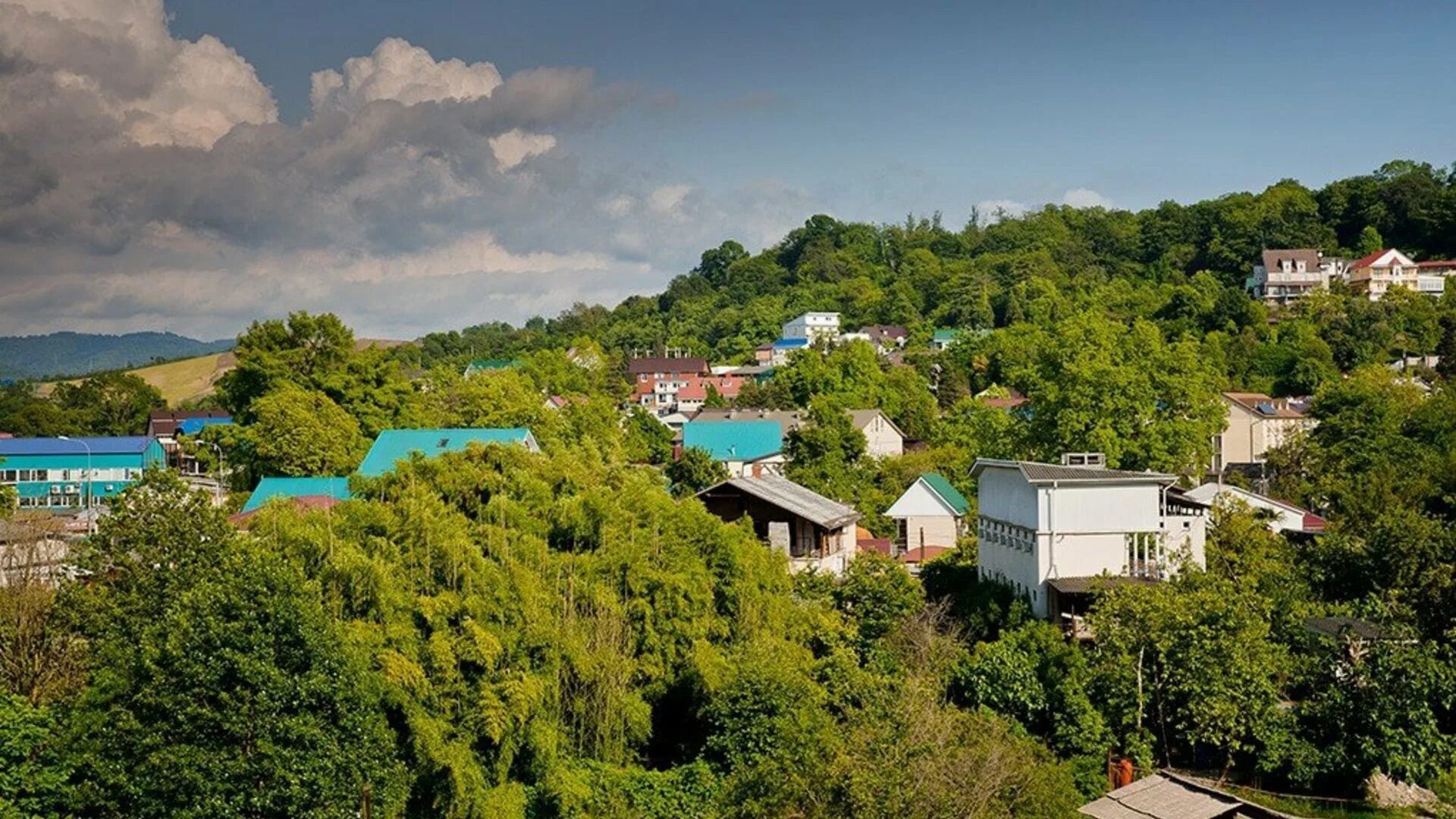 Краснодарский край сочи вардане. Вардане Краснодарский край. Поселок Вардане Лазаревский район. Сочи Лазаревский район поселок Вардане. Сочи посёлок Вардане набережная.