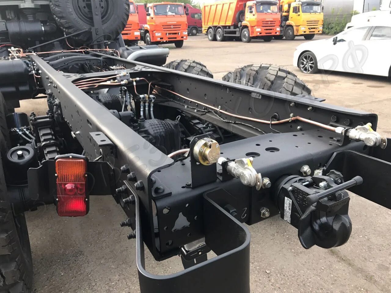 Рама камаз 5511. Рама камаз 65115 самосвал. Рама камаза шасси. Рамы камаз самосвал. Рама 65115-2800010 камаз.