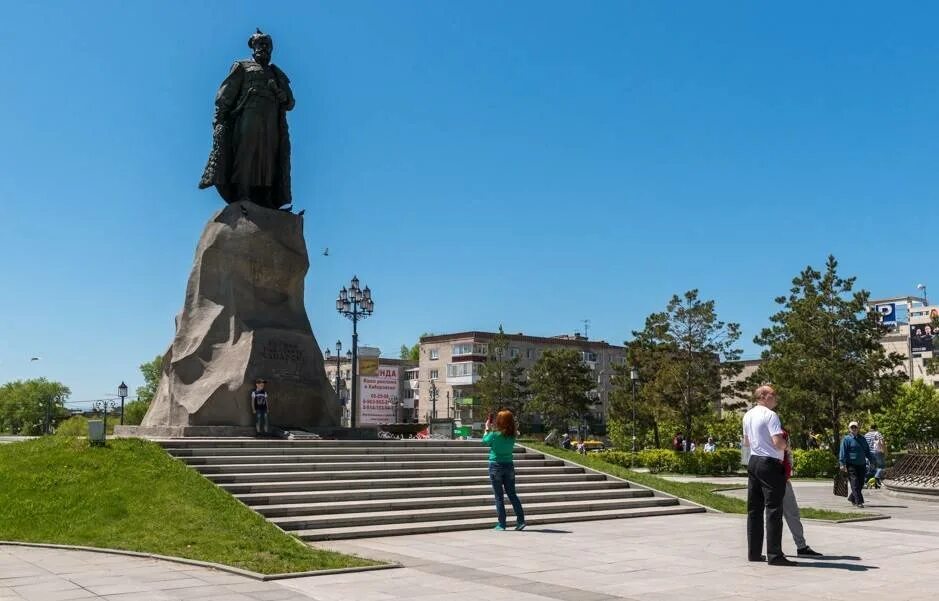 Площадь ленина, хабаровск, площадь ленина. Хабаровск улица муравьёва-амурского. Памятник ерофею павловичу хабарову в хабаровске. Хабаровск муравьёва амурского 9. Площадь имени ленина хабаровск.