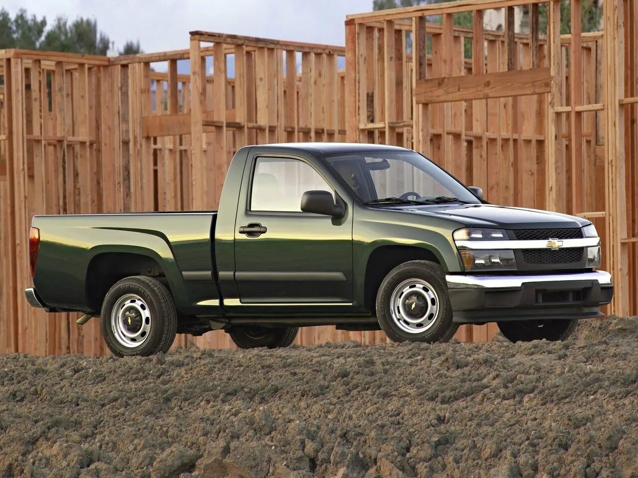 Авто бу пикапы. Chevrolet Colorado 2004. Шевроле Колорадо 1 поколение. Шевроле Колорадо 2004. Chevrolet пикап 2004.