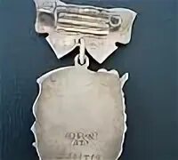 Доблесть 3 степени выплаты. Орден материнская слава 3 степени. медаль материнская доблесть. орден материнская слава фото.