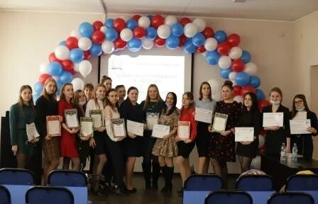 Каменский педагогический колледж каменск-шахтинский. Камень-на-оби педагогический колледж. Каменский педагогический колледж камень на оби. Камень на оби педколледж в библиотеке. Каменск-шахтинский педагогический колледж.