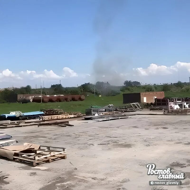 турецкий беспилотник bayraktar. атака дронами всу воронеж в 23:00 17. упавший беспилотник в таганроге. беспилотник пожар. беспилотник упал на жилой дом в таганроге.