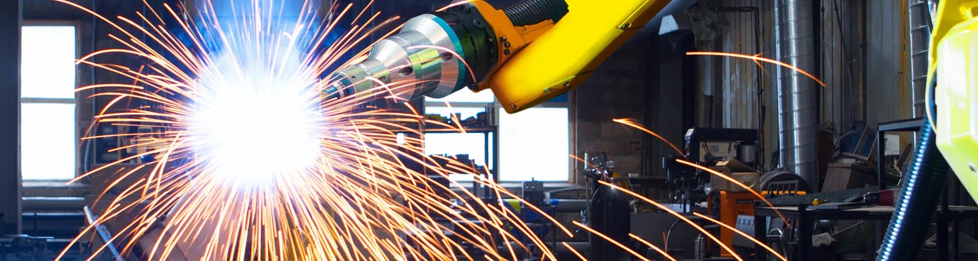 Лазер пром киров. Лазерный раскрой металла. Плазменная резка металла. Промлазер. Промлазер.