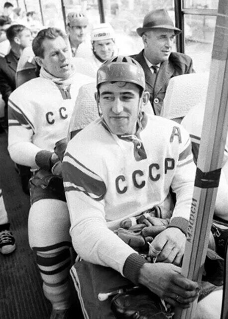 Гусев хоккеист СССР.